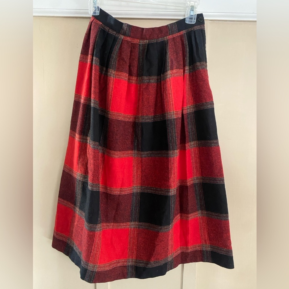 TR Bentley 1980’s plaid skirt